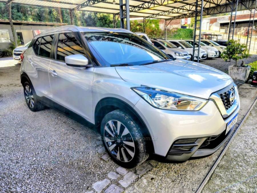 NISSAN - KICKS - 2018/2018 - Prata - R$ 77.000,00