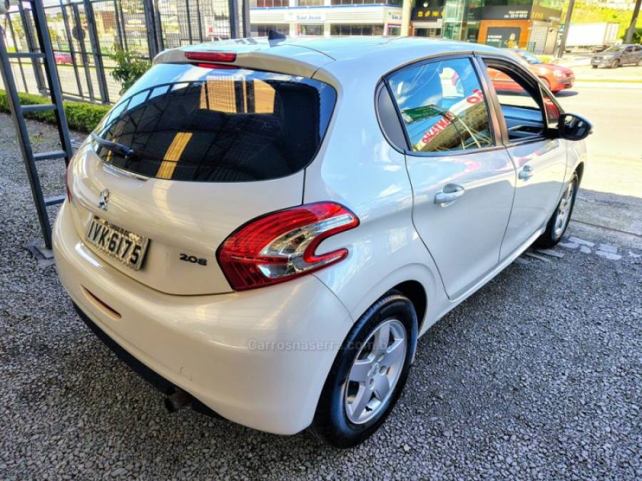 PEUGEOT - 208 - 2014/2014 - Branca - R$ 39.800,00