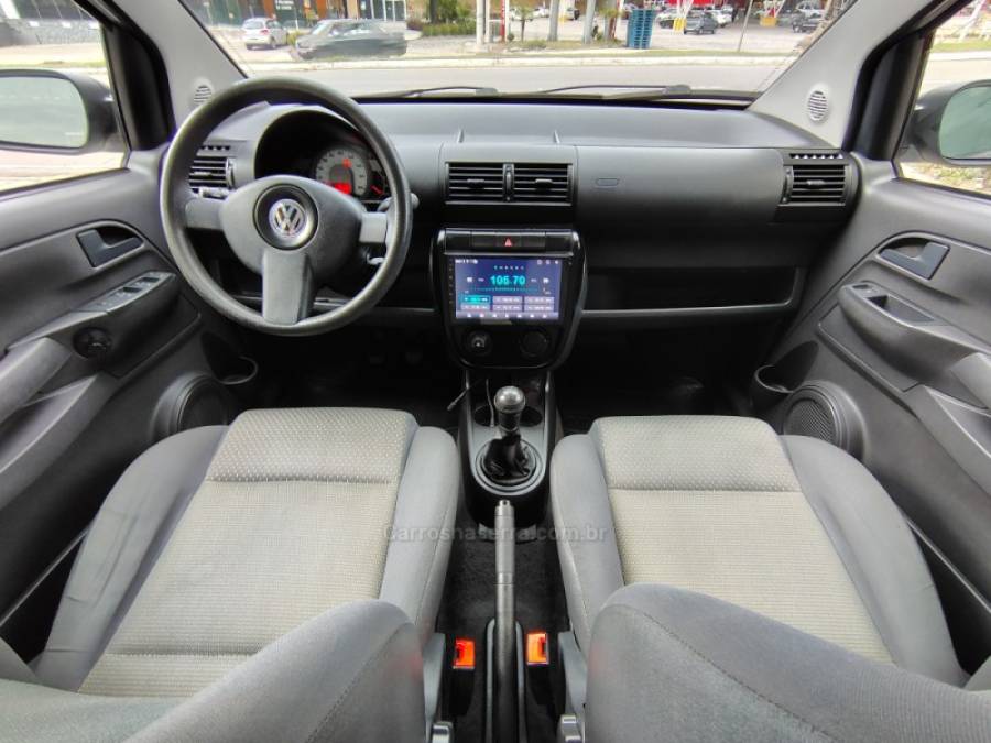 VOLKSWAGEN - FOX - 2007/2008 - Branca - R$ 24.900,00