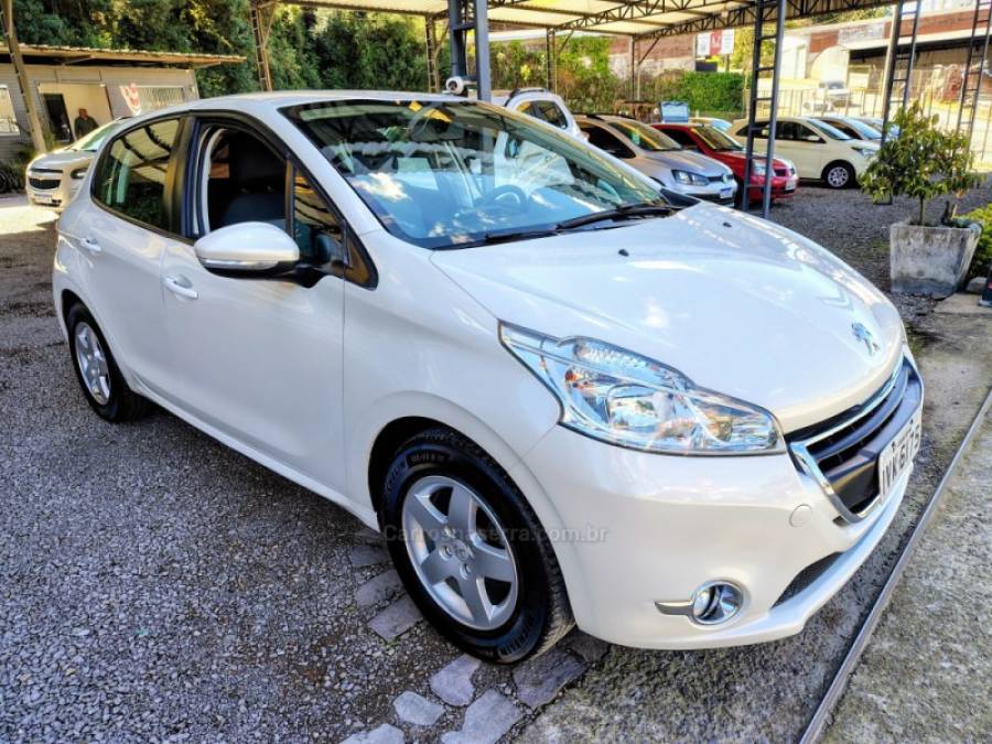 PEUGEOT - 208 - 2014/2014 - Branca - R$ 39.800,00