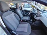 PEUGEOT - 208 - 2018/2018 - Branca - R$ 52.000,00