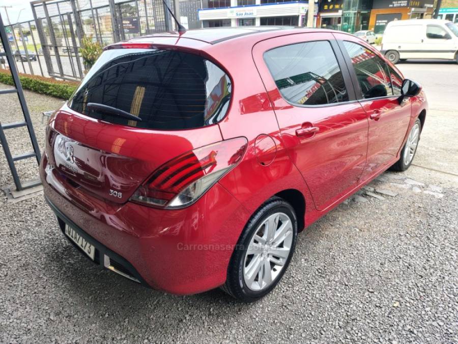 PEUGEOT - 308 - 2015/2016 - Vermelha - R$ 55.000,00