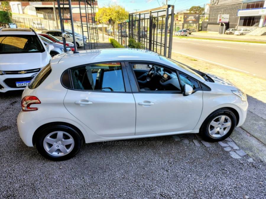 PEUGEOT - 208 - 2014/2014 - Branca - R$ 39.800,00