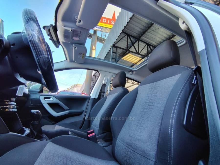 PEUGEOT - 208 - 2018/2018 - Branca - R$ 52.000,00