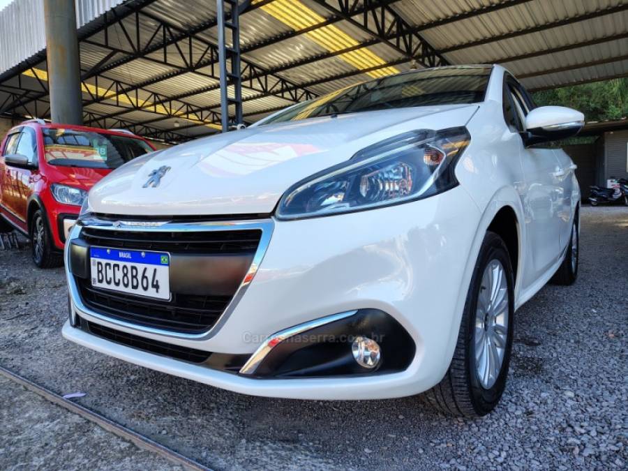 PEUGEOT - 208 - 2018/2018 - Branca - R$ 52.000,00
